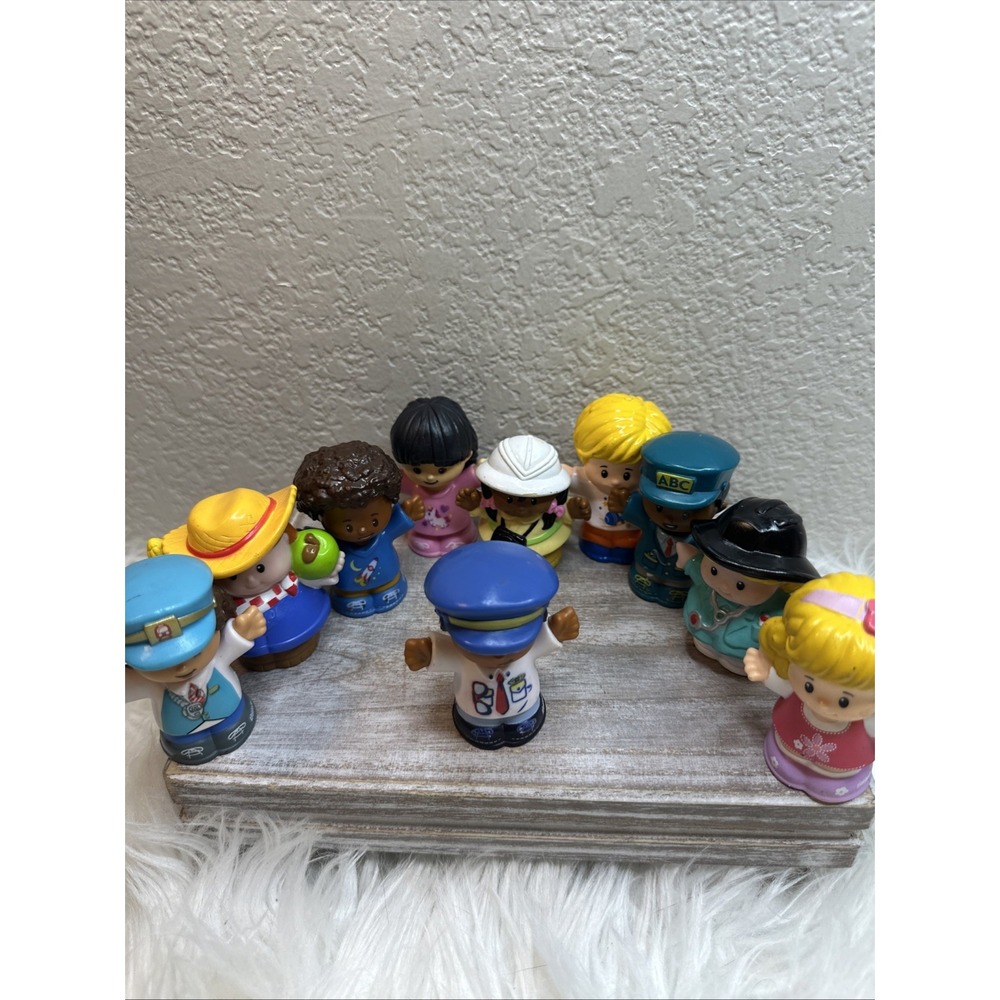 $19 🌙 Fisher-Price Little People Random Figures Lot Of 10 AS PICTURED